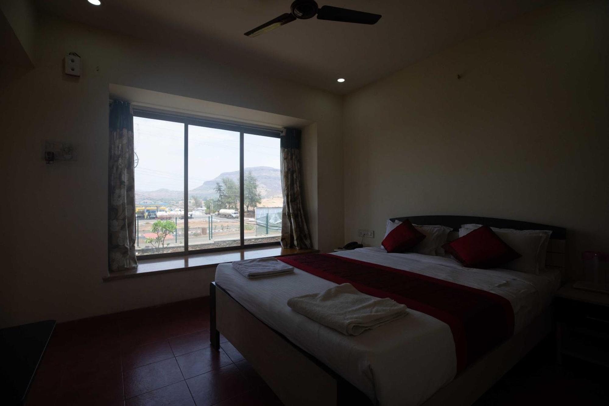 Vivaant Retreat And Conventions Hotell Igatpuri Exteriör bild